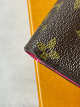 Load image into Gallery viewer, Insolite Wallet SKU6484