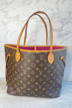 Load image into Gallery viewer, Neverfull MM Pivione SKU6528A