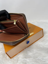 Load image into Gallery viewer, Zippy Organizer SKU6420