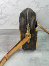 Load image into Gallery viewer, Trocadero 23 SKU6490