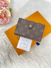 Load image into Gallery viewer, Kisslock Wallet SKU6405