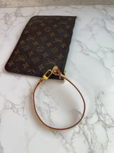 Load image into Gallery viewer, Neverfull Pouch SKU6518