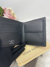 Load image into Gallery viewer, Mens Bifold Wallet SKU6368