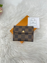 Load image into Gallery viewer, Ludlow Card Holder SKU6366