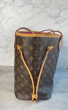 Load image into Gallery viewer, Neverfull MM Pivione SKU6528A