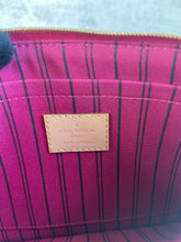 Load image into Gallery viewer, Neverfull Pouch MM SKU6529