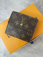 Load image into Gallery viewer, Elise Compact SKU6488