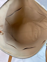 Load image into Gallery viewer, Totally MM Azur SKU6435