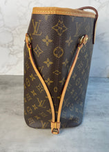 Load image into Gallery viewer, Neverfull MM Pivione SKU6528A