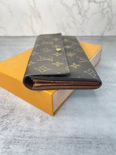 Load image into Gallery viewer, Sarah Wallet SKU6532