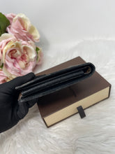 Load image into Gallery viewer, Mens Macassar Wallet SKU6391