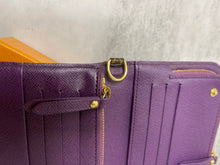 Load image into Gallery viewer, Insolite Wallet SKU648