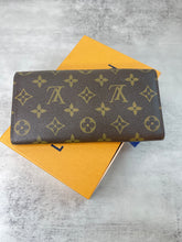 Load image into Gallery viewer, Sarah Wallet SKU6532