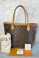 Load image into Gallery viewer, Neverfull MM Pivione SKU6528A