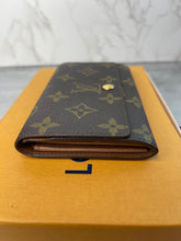 Load image into Gallery viewer, Tressor Wallet SKU6533