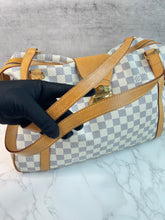 Load image into Gallery viewer, Stresa GM Azur SKU6440