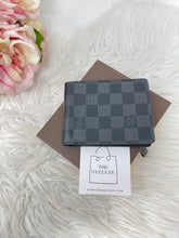Load image into Gallery viewer, Mens Bifold Wallet SKU6390