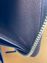 Load image into Gallery viewer, Zippy Wallet DE SKU6419