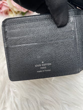 Load image into Gallery viewer, Mens Bifold Wallet SKU6390