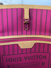 Load image into Gallery viewer, Neverfull MM Pivione SKU6528A