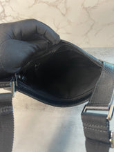 Load image into Gallery viewer, Gucci Crossbody SKU6413