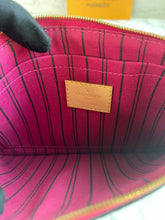 Load image into Gallery viewer, Neverfull Pouch MM SKU6529