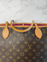 Load image into Gallery viewer, Neverfull MM Pivione SKU6528A