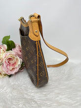 Load image into Gallery viewer, Odeon PM SKU6406