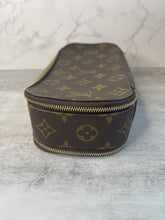 Load image into Gallery viewer, Trouse Blush Pouch SKU6492