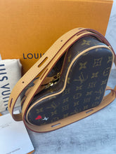 Load image into Gallery viewer, Couer Game On SKU6496