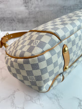 Load image into Gallery viewer, Galleria PM SKU6437