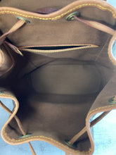 Load image into Gallery viewer, Monsouris Backpack MM SKU6470