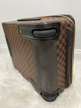 Load image into Gallery viewer, Business Pegase 55 DE SKU6423