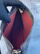 Load image into Gallery viewer, Pochette Trouse DE SKU6493