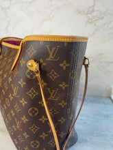 Load image into Gallery viewer, Neverfull MM SKU6527