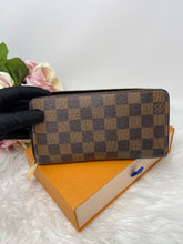 Load image into Gallery viewer, Zippy Wallet DE SKU6418