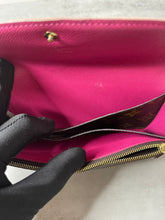 Load image into Gallery viewer, Emilie Wallet SKU6463