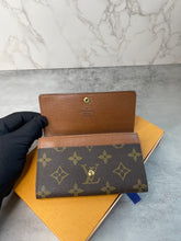 Load image into Gallery viewer, Tressor Wallet SKU6533