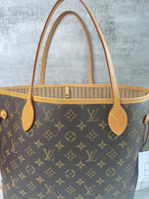 Load image into Gallery viewer, Neverfull MM Beige SKU6460