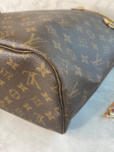 Load image into Gallery viewer, Neverfull MM SKU6526