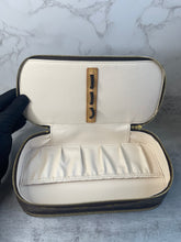 Load image into Gallery viewer, Trouse Blush Pouch SKU6492