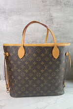 Load image into Gallery viewer, Neverfull MM Beige SKU6460