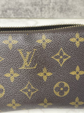 Load image into Gallery viewer, Zippy Wallet SKU6464