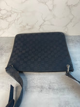 Load image into Gallery viewer, Gucci Crossbody SKU6552