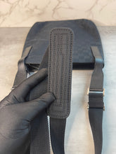 Load image into Gallery viewer, Gucci Crossbody SKU6413