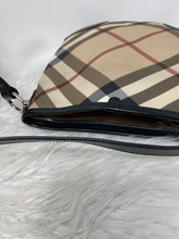 Load image into Gallery viewer, Burberry Nova SKU6417