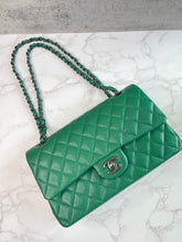 Load image into Gallery viewer, Chanel Double Flap MM SKU