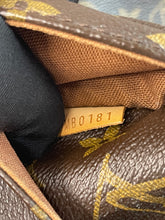 Load image into Gallery viewer, Totally MM Monogram SKU6436