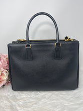 Load image into Gallery viewer, Prada Saffiano 2way SKU6048
