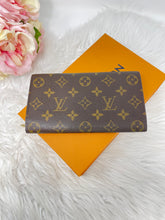 Load image into Gallery viewer, Sarah Wallet SKU6404